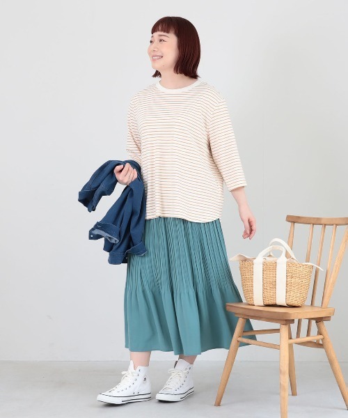 MB mint breeze(エムビーミントブリーズ)の「【L~5L 大きいサイズ】ライトポンチ7分袖ラウンドヘムプルオーバー(Tシャツ/カットソー・レディース・ネイビー/オフホワイト/ブルー・LL/3L/4L/5L)」の5枚目の写真