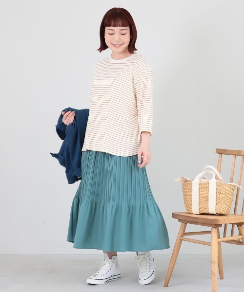 MB mint breeze(エムビーミントブリーズ)の「【L~5L 大きいサイズ】ライトポンチ7分袖ラウンドヘムプルオーバー(Tシャツ/カットソー・レディース・ネイビー/オフホワイト/ブルー・LL/3L/4L/5L)」の4枚目の写真