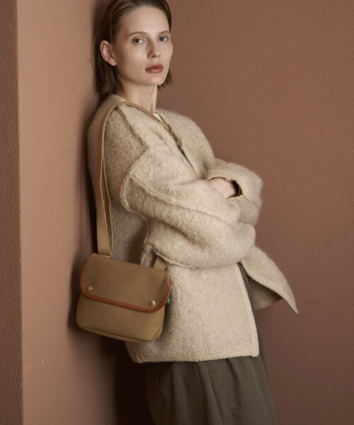 BRADY（ブレディー）の「Brady | AVON MINI（ショルダーバッグ・レディース・ホワイト系その他/ブラック/カーキ・ONE）」の5枚目の写真