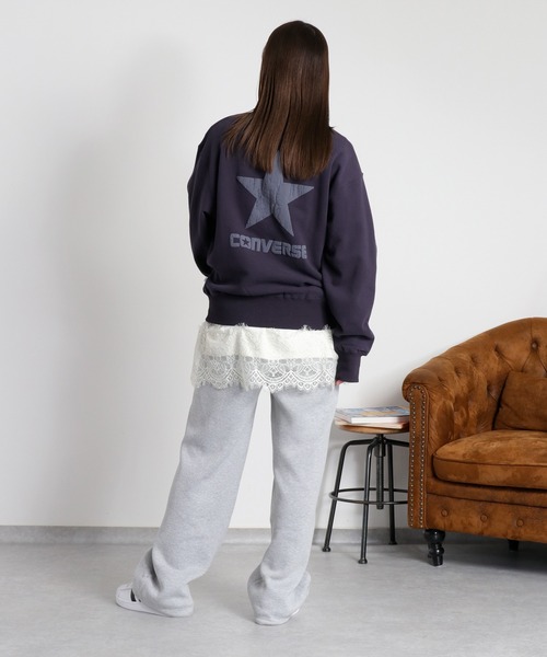 cepo(セポ)の「【CONVERSE】発泡プリント裏毛クルーネックスウェットプルオーバー(スウェット・レディース・ネイビー/オートミール/パープル・M)」の6枚目の写真