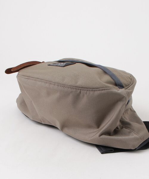 GREGORY(グレゴリー)の「テールメイトS TAILMATE S V2 サンドストーム(ボディバッグ/ウエストポーチ・メンズ・ベージュ系・ONE SIZE)」の3枚目の写真