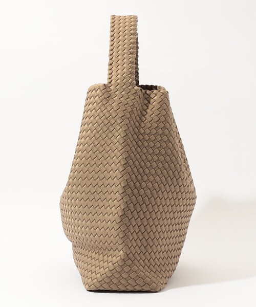 NAGHEDI(ナゲディ)の「NAGHEDI Nomad L Hobo ワンショルダーバッグ(ショルダーバッグ・レディース・ベージュ・FREE)」の4枚目の写真