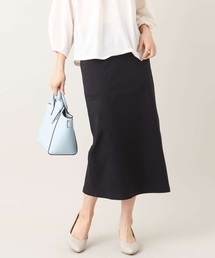 a.v.v（アーヴェヴェ）の「スカート（スカート）」