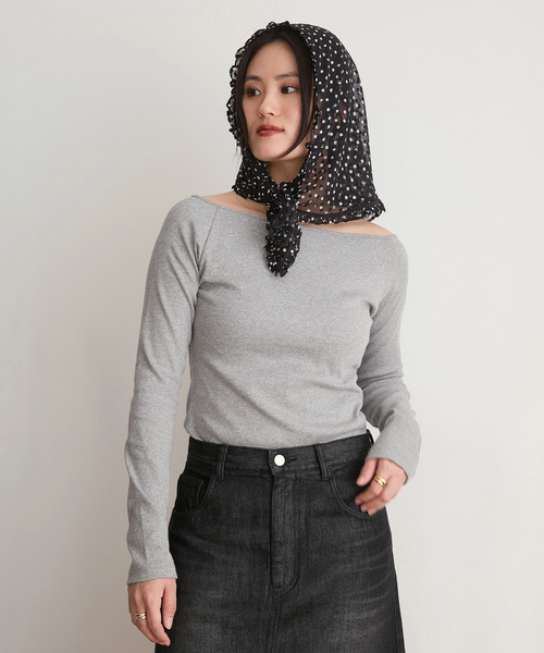 IENA LA BOUCLE（イエナラブークル）の「IENA LA BOUCLE シアードットバブーシュカ（バンダナ/スカーフ・レディース・ブラック系その他・FREE）」の2枚目の写真