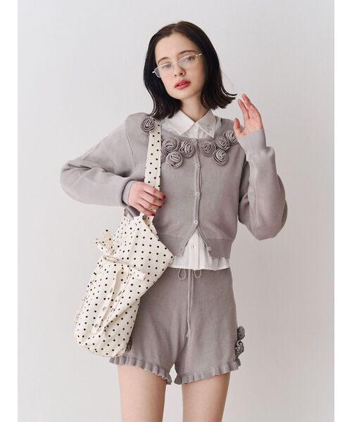 jouetie（ジュエティ）の「ローズモチーフニットショーパン【セットアップ対応】（その他パンツ・レディース・ピンク/グレー/ブラック・MEDIUM）」の5枚目の写真