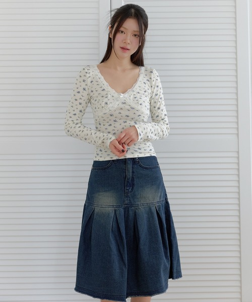 UNE MANSION（ユヌマンション）の「バレエコアラブリーレースフラワーカットソー（Tシャツ/カットソー・レディース・ブラウン/ホワイト/チャコール・FREE）」の5枚目の写真