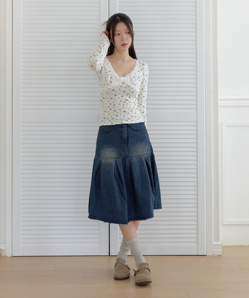 UNE MANSION（ユヌマンション）の「バレエコアラブリーレースフラワーカットソー（Tシャツ/カットソー・レディース・ブラウン/ホワイト/チャコール・FREE）」の8枚目の写真