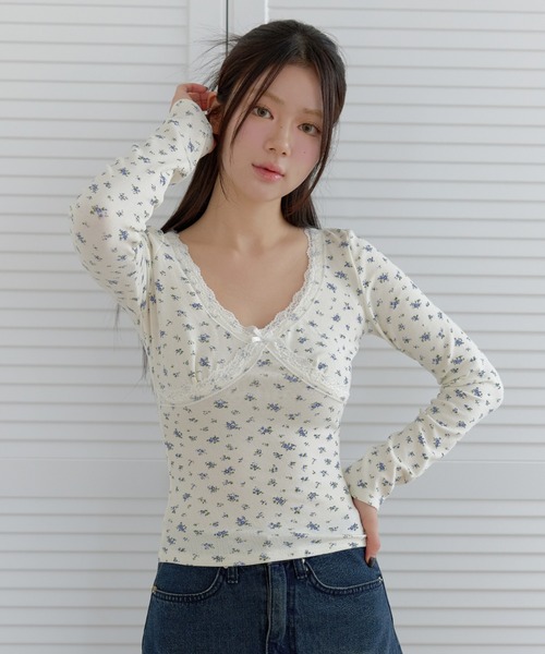 UNE MANSION（ユヌマンション）の「バレエコアラブリーレースフラワーカットソー（Tシャツ/カットソー・レディース・ブラウン/ホワイト/チャコール・FREE）」の19枚目の写真