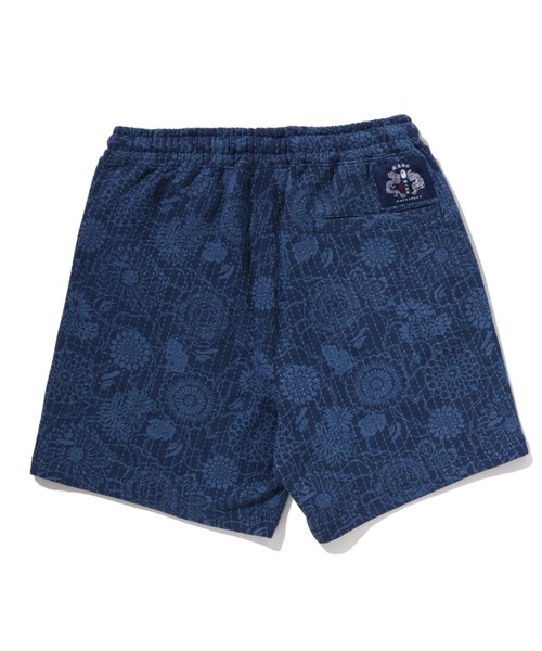 A BATHING APE(アベイシングエイプ)の「JAPANESE INDIGO ART CAMO RELAXED FIT SWEAT SHORTS(その他パンツ・メンズ・インディゴブルー・MEDIUM/XX-LARGE/SMALL/X-LARGE/LARGE)」の2枚目の写真