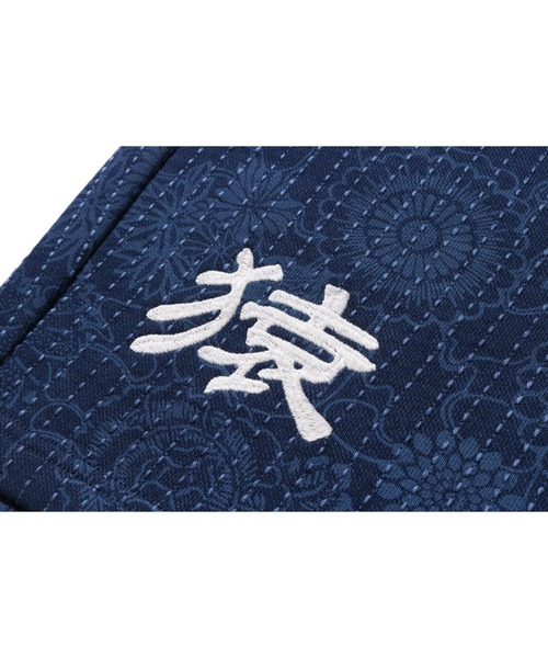 A BATHING APE(アベイシングエイプ)の「JAPANESE INDIGO ART CAMO RELAXED FIT SWEAT SHORTS(その他パンツ・メンズ・インディゴブルー・MEDIUM/XX-LARGE/SMALL/X-LARGE/LARGE)」の3枚目の写真