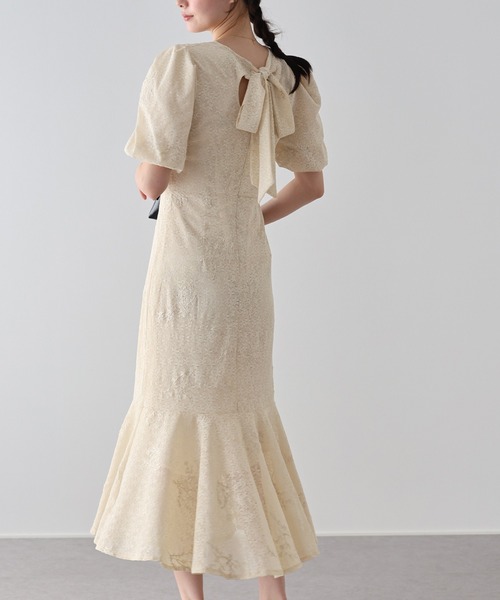 BLUEEAST（ブルーイースト）の「《2サイズ展開》ジャガードレースバックリボンマーメイドドレス　結婚式 成人式 二次会 同窓会 セレモニー パーティードレス オケージョンドレス お呼ばれ（ドレス・レディース・ブラック/ベージュ・SMALL/MEDIUM）」の8枚目の写真