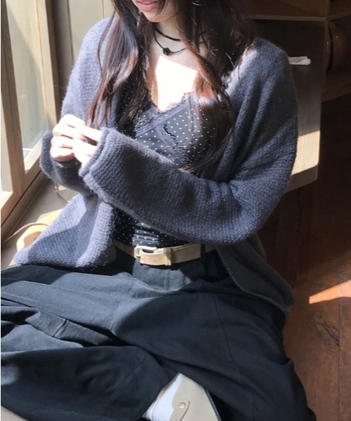 Vipoa（ヴィポア）の「French Lace v-neck tee（Tシャツ/カットソー・レディース・ブラック/グリーン・FREE）」の4枚目の写真