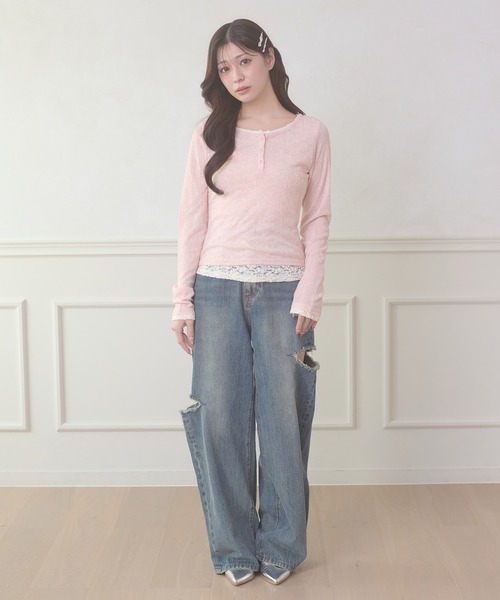 Ambre Neige(アンブルネージュ)の「henley neck lace fake layered tops / ヘンリーネックレースフェイクレイヤードトップス(Tシャツ/カットソー・レディース・アイボリー/ライトグレー/ピンク・FREE)」の15枚目の写真