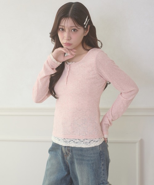 Ambre Neige(アンブルネージュ)の「henley neck lace fake layered tops / ヘンリーネックレースフェイクレイヤードトップス(Tシャツ/カットソー・レディース・アイボリー/ライトグレー/ピンク・FREE)」の13枚目の写真