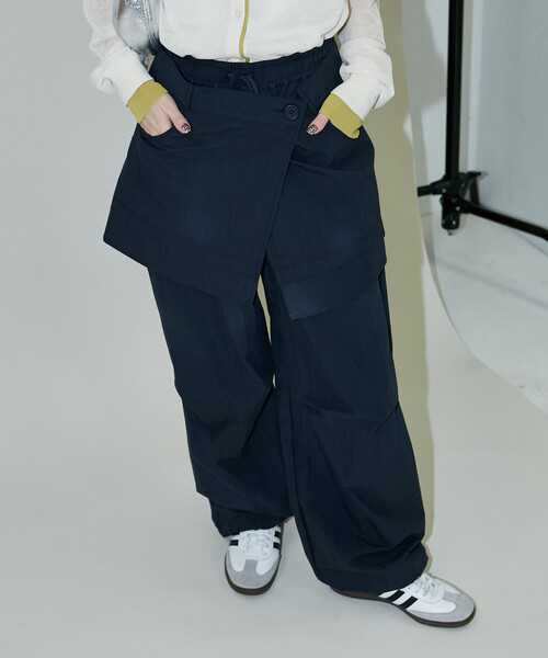 PUBLUX(パブリュクス)の「PUBLUX/パブリュクス 2WAY 巻きスカート 付き ナイロンパンツ 限定展開(その他パンツ・レディース・ブラウン/ネイビー/ベージュ・フリ-)」の21枚目の写真