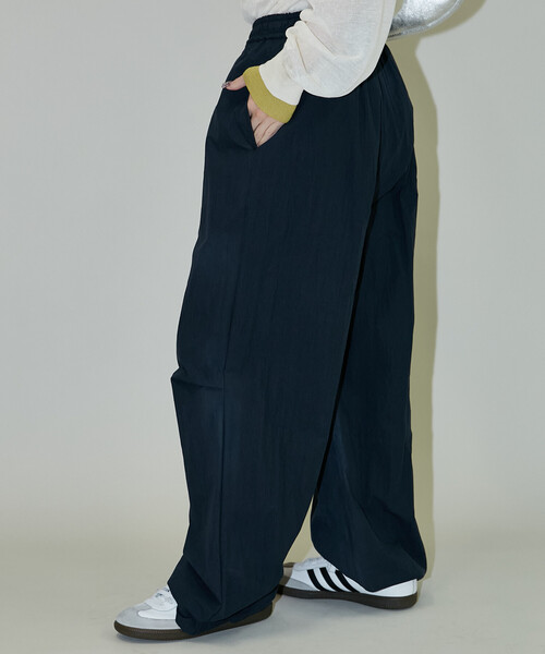 PUBLUX(パブリュクス)の「PUBLUX/パブリュクス 2WAY 巻きスカート 付き ナイロンパンツ 限定展開(その他パンツ・レディース・ブラウン/ネイビー/ベージュ・フリ-)」の15枚目の写真