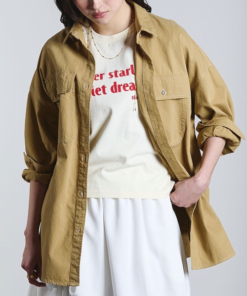 ROSE BUD（ローズバッド）の「BIG DENIM SHIRT（シャツ/ブラウス・レディース・インディゴブルー/ベージュ・ONE SIZE）」の2枚目の写真