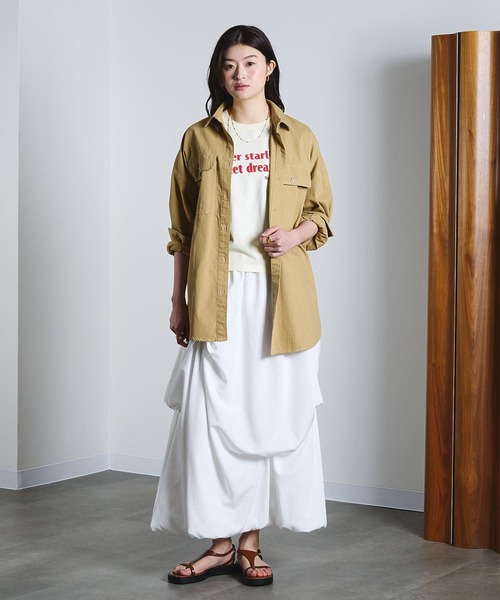 ROSE BUD（ローズバッド）の「BIG DENIM SHIRT（シャツ/ブラウス・レディース・インディゴブルー/ベージュ・ONE SIZE）」の6枚目の写真