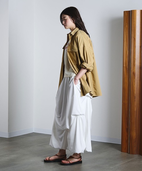 ROSE BUD（ローズバッド）の「BIG DENIM SHIRT（シャツ/ブラウス・レディース・インディゴブルー/ベージュ・ONE SIZE）」の7枚目の写真