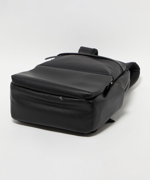 UNITED ARROWS(ユナイテッドアローズ)の「AGS デイリー バックパック2/リュック(ビジネスバッグ・メンズ・ブラック・FREE)」の8枚目の写真