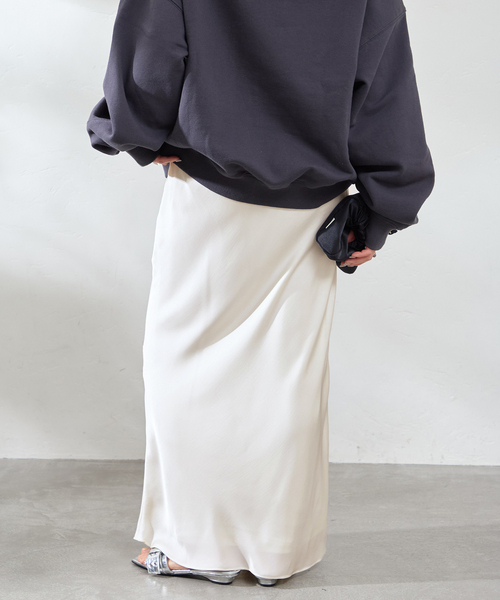 U by SPICK&SPAN（ユーバイスピックアンドスパン）の「《追加》サテンロングスカート（スカート・レディース・White/ブラウン・FREE）」の13枚目の写真