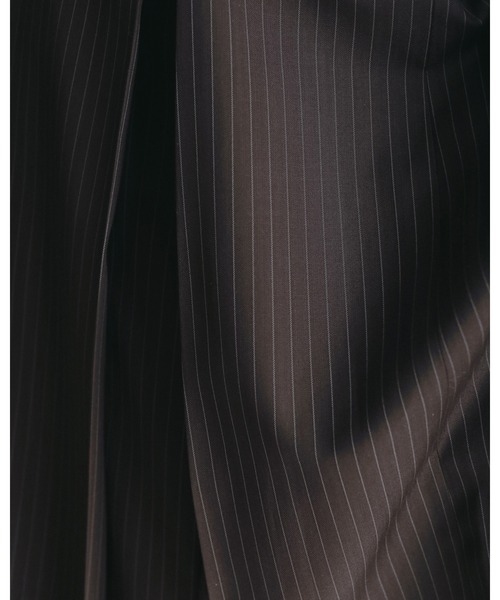 anuke(アンヌーク)の「Stripe Pleats Skirt(スカート・レディース・ブラウン/チャコールグレー・36inch/38inch)」の8枚目の写真