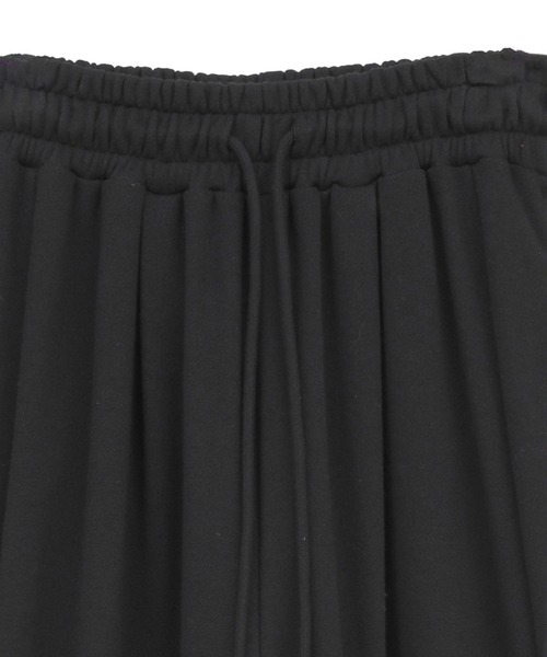 CLANE（クラネ）の「【CLANE/クラネ】COCOON BULKY SWEAT PANTS/コクーンバルキースウェットパンツ（スウェットパンツ・レディース・レッド/ホワイト/グレー/ブラック・1/0）」の6枚目の写真