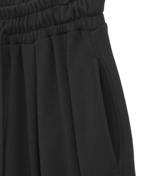 CLANE（クラネ）の「【CLANE/クラネ】COCOON BULKY SWEAT PANTS/コクーンバルキースウェットパンツ（スウェットパンツ・レディース・レッド/ホワイト/グレー/ブラック・1/0）」の7枚目の写真