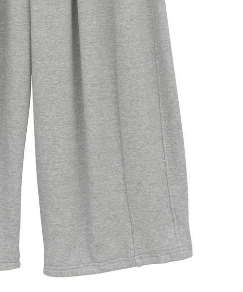 CLANE（クラネ）の「【CLANE/クラネ】COCOON BULKY SWEAT PANTS/コクーンバルキースウェットパンツ（スウェットパンツ・レディース・レッド/ホワイト/グレー/ブラック・1/0）」の22枚目の写真