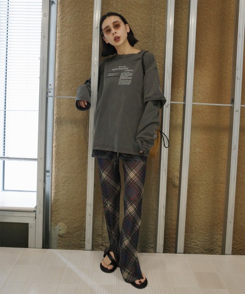 Ameri（アメリ）の「＜ZOZOTOWN限定＞VINTAGE LIKE LAYARD LONG TEE（Tシャツ/カットソー・レディース・ピンク/カーキ/チャコールグレー・FREE）」の4枚目の写真