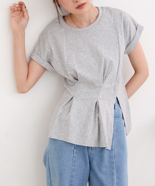 Bab(バブ)の「フロントタックデザイン スリットトップス(Tシャツ/カットソー・レディース・グレー/オフホワイト/ブラック・MEDIUM)」の3枚目の写真