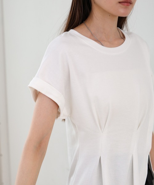 Bab(バブ)の「フロントタックデザイン スリットトップス(Tシャツ/カットソー・レディース・グレー/オフホワイト/ブラック・MEDIUM)」の17枚目の写真