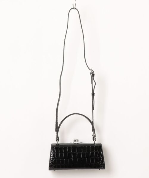 Vivienne Westwood（ヴィヴィアンウエストウッド）の「DOLL XL FRAME PURSE（ショルダーバッグ・レディース・ブラック・FREE）」の2枚目の写真