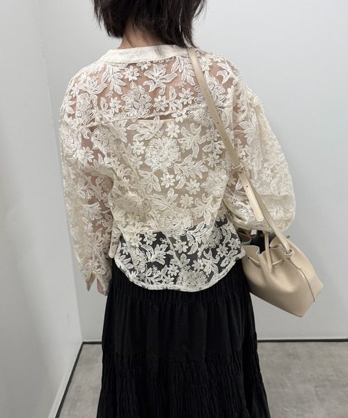 aimoha(アイモハ)の「フラワーレース シアーカーディガン&キャミソールセット (SS)(アンサンブル・レディース・ホワイト/ライトベージュ・FREE)」の5枚目の写真