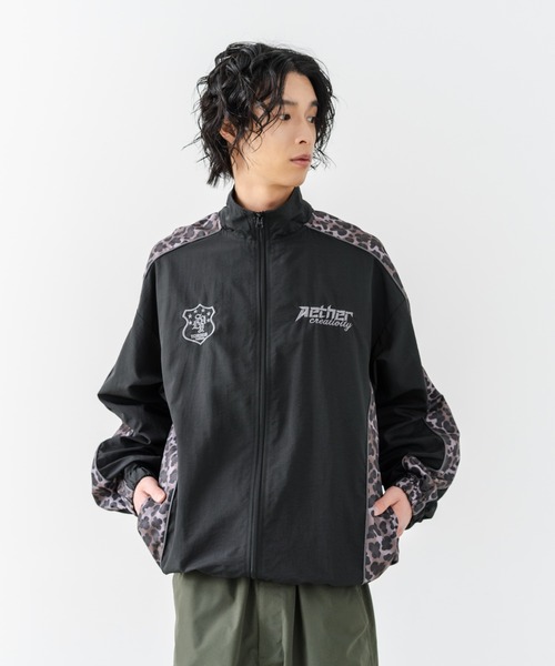 brknhome(ブロークンホーム)の「【BRKNHOME/ブロークンホーム】【身幅ゆったり ストレスフリーな着心地】袖総柄ライン 切り替え ナイロンジャケット ノームコア オーバーサイズ スタンドネック ビッグシルエット メンズライク ストリート ユニセックス(ナイロンジャケット・メンズ・グレー/ブラック・LARGE/MEDIUM)」の12枚目の写真