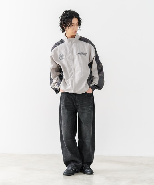 brknhome(ブロークンホーム)の「【BRKNHOME/ブロークンホーム】【身幅ゆったり ストレスフリーな着心地】袖総柄ライン 切り替え ナイロンジャケット ノームコア オーバーサイズ スタンドネック ビッグシルエット メンズライク ストリート ユニセックス(ナイロンジャケット・メンズ・グレー/ブラック・LARGE/MEDIUM)」の19枚目の写真