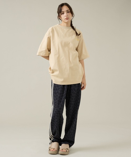 POLeR(ポーラー)の「【POLeR/ポーラー】TOURIST T shirt / スーベニア / Tシャツ / 261MCV052 / ユニセックス(Tシャツ/カットソー・メンズ・ホワイト/ベージュ・L/M)」の17枚目の写真