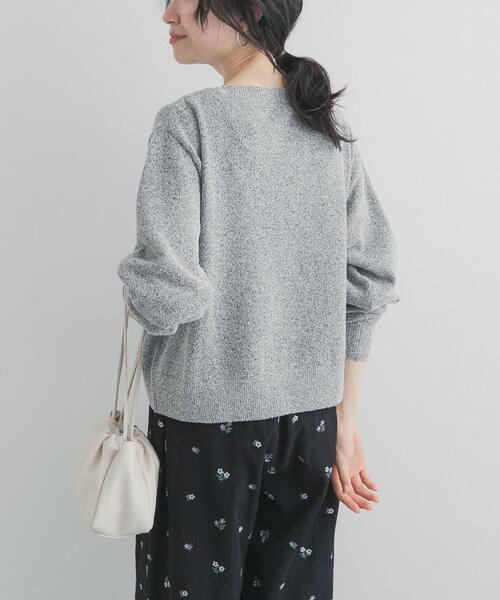URBAN RESEARCH DOORS（アーバンリサーチドアーズ）の「メランジブークレショートKNIT｜ショート丈/ニット/春ニット/大人カジュアル（ニット/セーター・レディース・ベージュ/ブルー/ブラック系その他・FREE）」の8枚目の写真