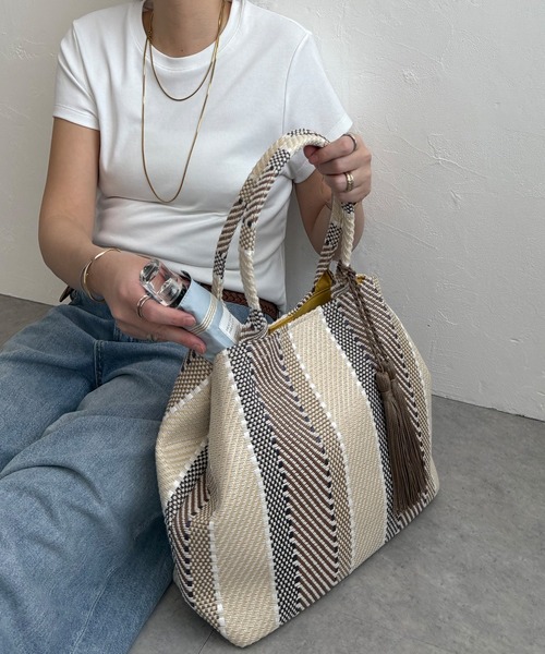 LBC（エルビーシー）の「タッセル付きカラーモザイクトートバッグ（ショルダーバッグ・レディース・ブラウン/オレンジ/ブラック・FREE）」の18枚目の写真