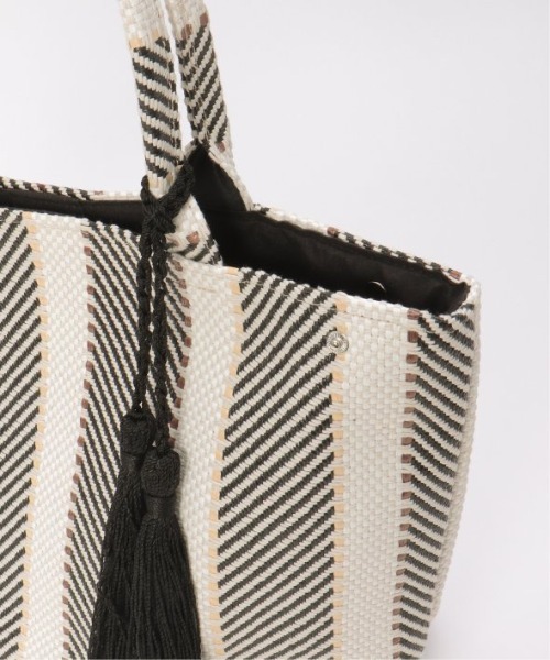 LBC（エルビーシー）の「タッセル付きカラーモザイクトートバッグ（ショルダーバッグ・レディース・ブラウン/オレンジ/ブラック・FREE）」の15枚目の写真