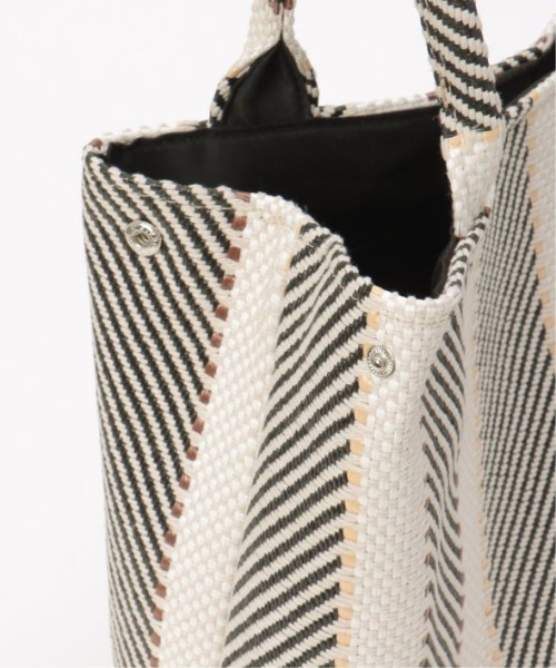 LBC（エルビーシー）の「タッセル付きカラーモザイクトートバッグ（ショルダーバッグ・レディース・ブラウン/オレンジ/ブラック・FREE）」の5枚目の写真