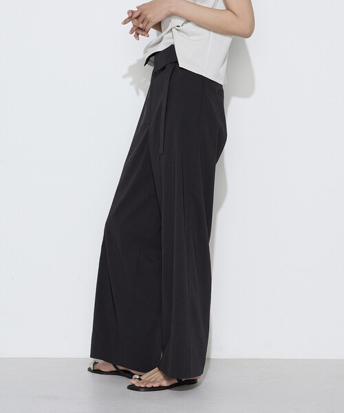 K.T KIYOKO TAKASE（キヨコタカセ）の「リネン／トリアセテート ハイウエストパンツ（その他パンツ・レディース・チャコール/キナリ/ブラウン・9号）」の16枚目の写真