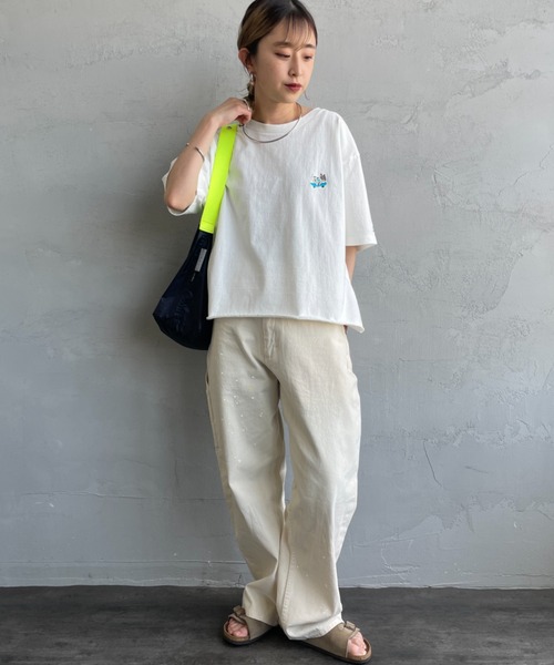 短版BUHI刺繡Logo T恤