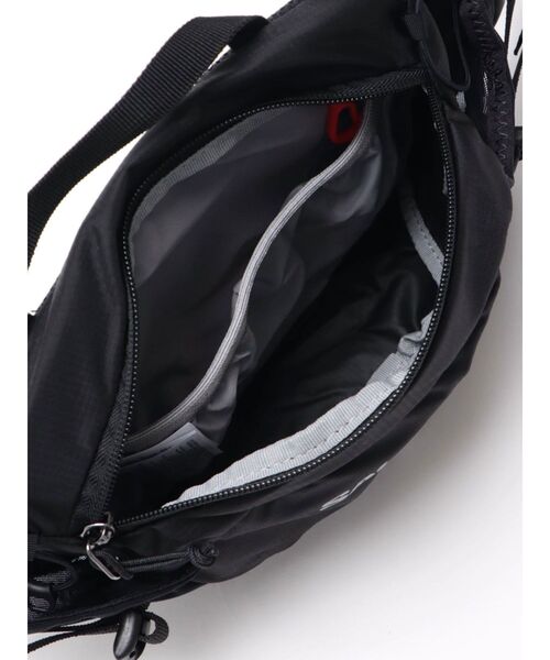 SALOMON（サロモン）の「【SALOMON】TRAILBLAZER 10（バックパック/リュック・レディース・ブラック/グレー/ブラウン・FREE）」の9枚目の写真