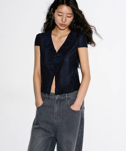 EIGHTHMONTH（エイスマンス）の「シアーフリルショートブラウス EM26s064【EIGHTHMONTH】（シャツ/ブラウス・レディース・ネイビー・S/M）」の3枚目の写真