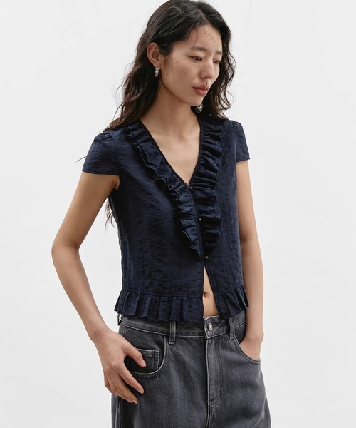 EIGHTHMONTH（エイスマンス）の「シアーフリルショートブラウス EM26s064【EIGHTHMONTH】（シャツ/ブラウス・レディース・ネイビー・S/M）」の5枚目の写真