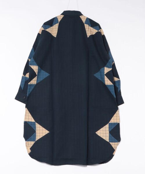 A.P.C.（アーペーセー）の「ROBE CHEMISE PATCHWORK（ワンピース・レディース・ネイビー・S）」の2枚目の写真