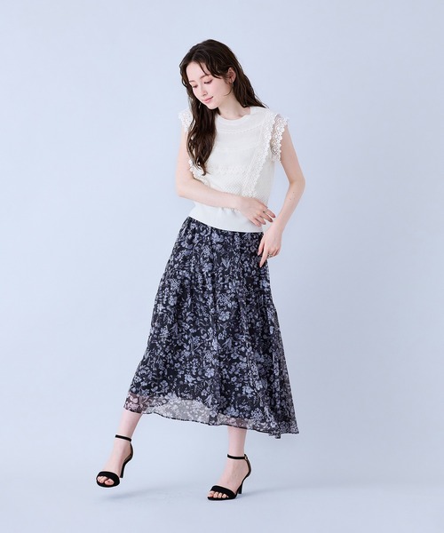 Audie a Muses(オーディアミューズ)の「レースフリルスリーブニットプルオーバー(ニット/セーター・レディース・ブラウン/レッド/オフホワイト・38/42)」の9枚目の写真