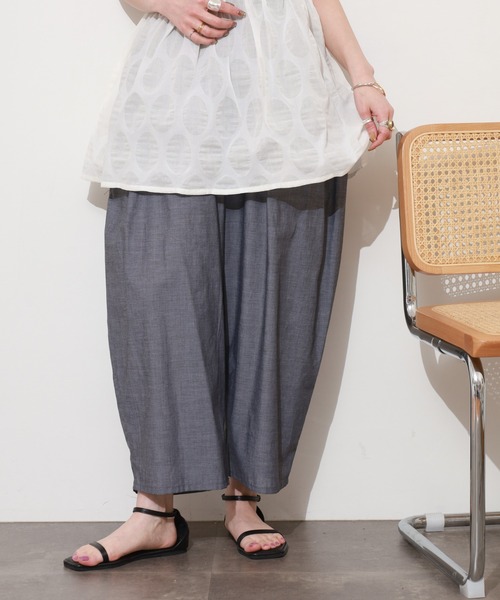 FUNALIVE(ファンアライブ)の「コットンシャンブレー ワイドタックパンツ 26SS(その他パンツ・レディース・ネイビー系2/ブラック系2・FREE)」の19枚目の写真