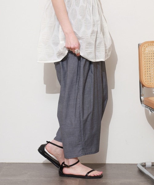 FUNALIVE(ファンアライブ)の「コットンシャンブレー ワイドタックパンツ 26SS(その他パンツ・レディース・ネイビー系2/ブラック系2・FREE)」の20枚目の写真